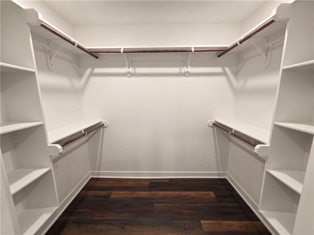 32 E 7th Street, Adrian, MO 64720