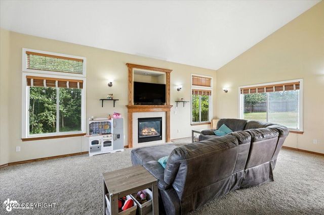 1780 N Citation Circle, Palmer, AK 99645