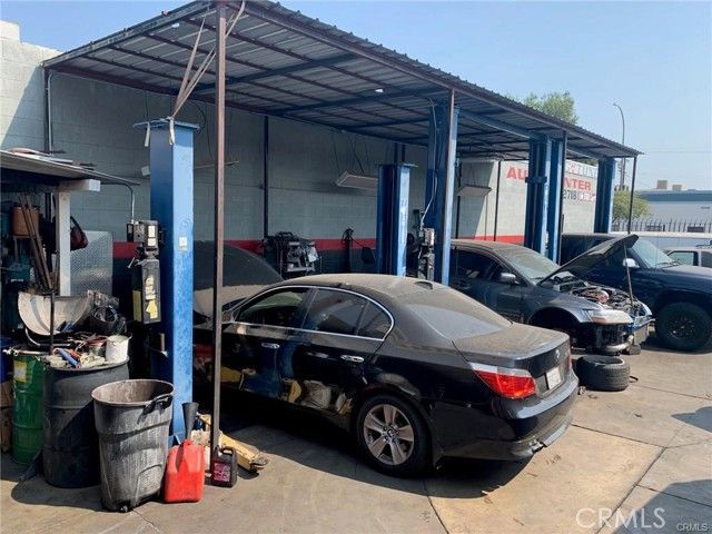 4727 Slauson Avenue, Maywood, CA 90270