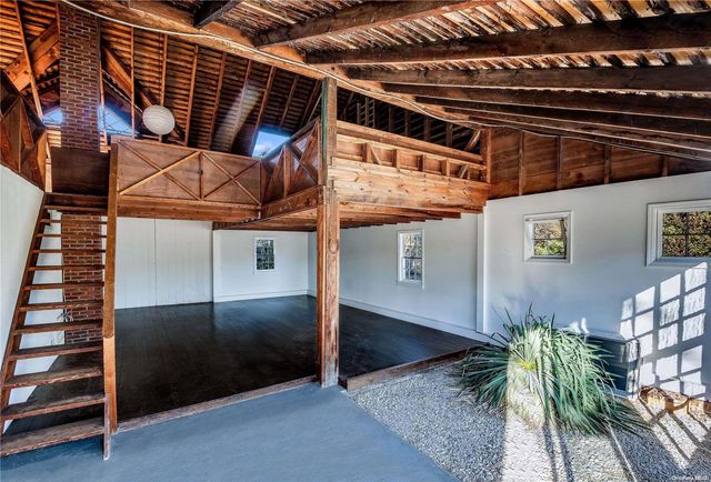 88 Pantigo Road, East Hampton, NY 11937