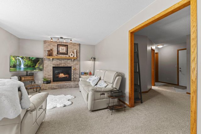 11811 139th Avenue N, Dayton, MN 55327