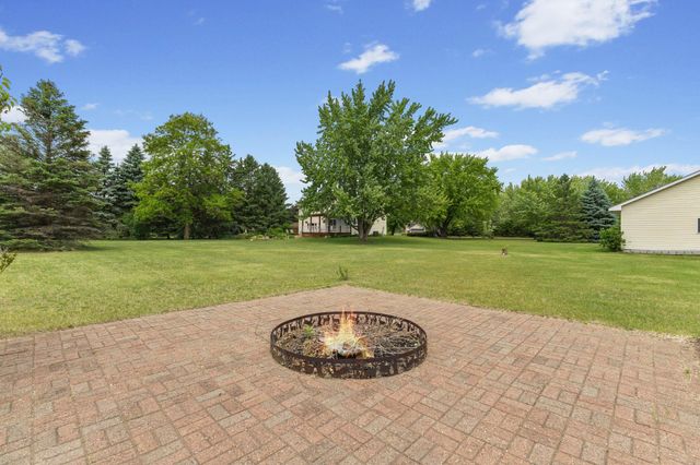 11811 139th Avenue N, Dayton, MN 55327