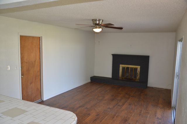 1410 W Bush Street, Lemoore, CA 93245