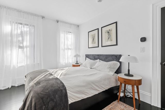 28 Lawrence St, Boston, MA 02116