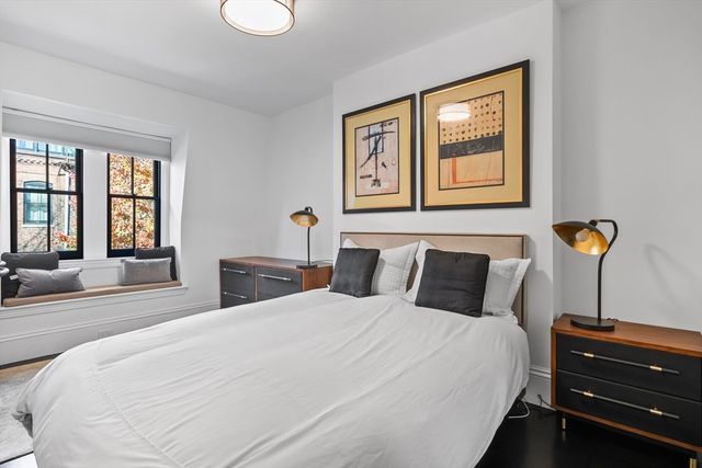 28 Lawrence St, Boston, MA 02116
