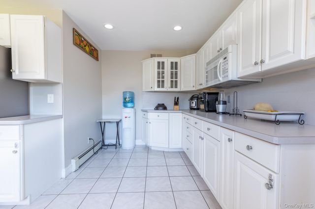 977 Woodcliff Drive, Franklin Square, NY 11010