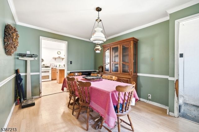 5 Storms Pl, Wanaque Boro, NJ 07420