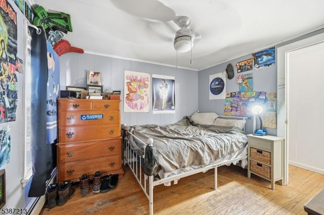 5 Storms Pl, Wanaque Boro, NJ 07420