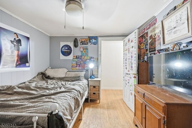 5 Storms Pl, Wanaque Boro, NJ 07420