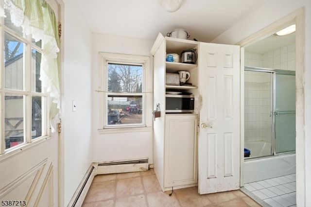 5 Storms Pl, Wanaque Boro, NJ 07420