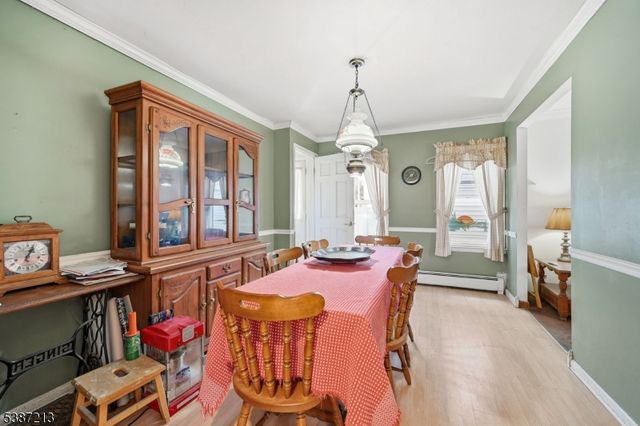 5 Storms Pl, Wanaque Boro, NJ 07420