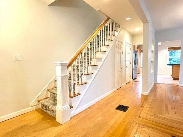 18 Appleton Ave 18, Beverly, MA 01915