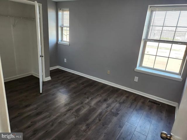 100 W NORTH AVE, Baltimore, MD 21201