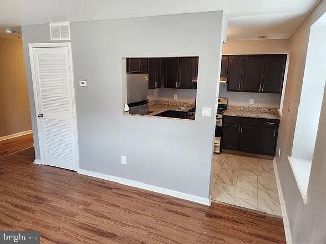 100 W NORTH AVE, Baltimore, MD 21201