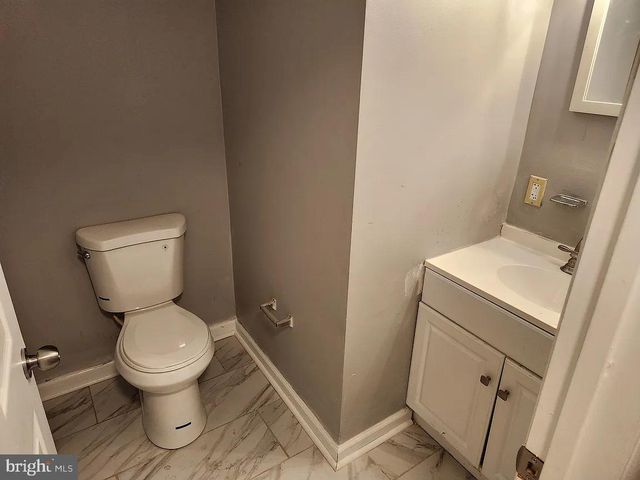 100 W NORTH AVE, Baltimore, MD 21201