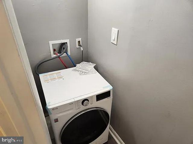 100 W NORTH AVE, Baltimore, MD 21201