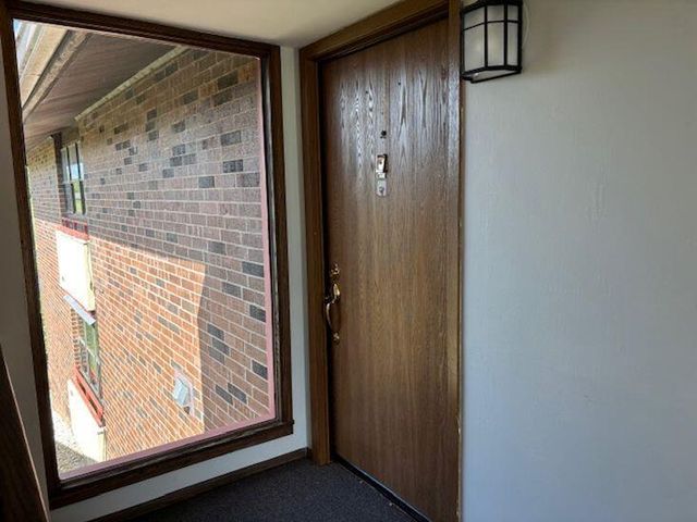 7921 S 68th STREET #208, Franklin, WI 53132