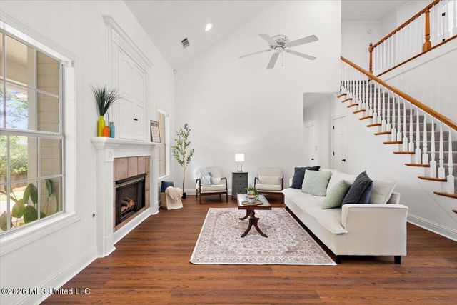 303 Apple Blossom Court, Brandon, MS 39047