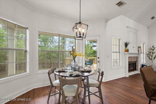 303 Apple Blossom Court, Brandon, MS 39047