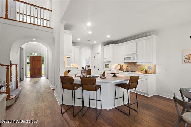 303 Apple Blossom Court, Brandon, MS 39047