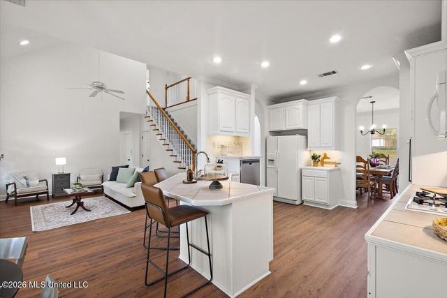 303 Apple Blossom Court, Brandon, MS 39047