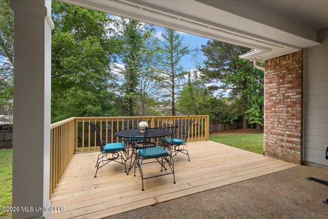 303 Apple Blossom Court, Brandon, MS 39047