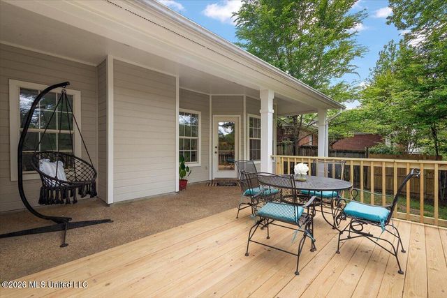 303 Apple Blossom Court, Brandon, MS 39047