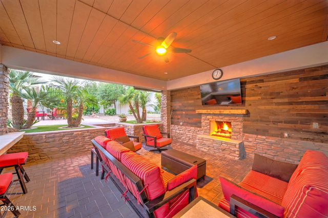 11228 E BELLFLOWER Court, Chandler, AZ 85249