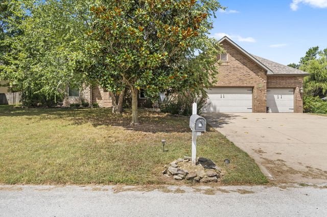 2069 Preakness Drive, Nixa, MO 65714