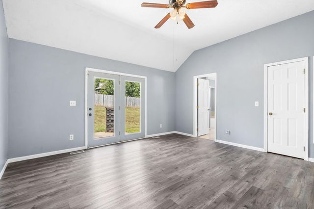 2069 Preakness Drive, Nixa, MO 65714