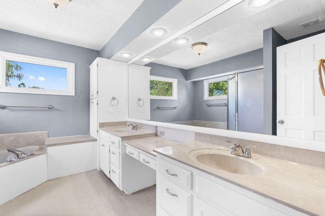 2069 Preakness Drive, Nixa, MO 65714