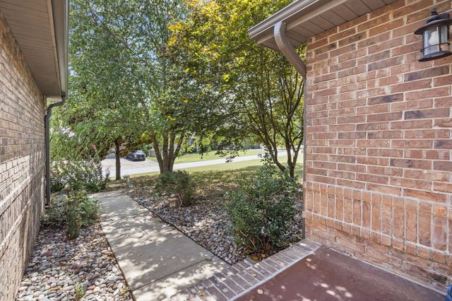 2069 Preakness Drive, Nixa, MO 65714