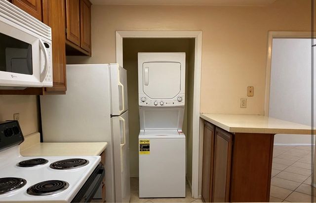 806 W 24th ST 119, Austin, TX 78705