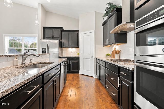 424 Kings Glen Way, Wake Forest, NC 27587