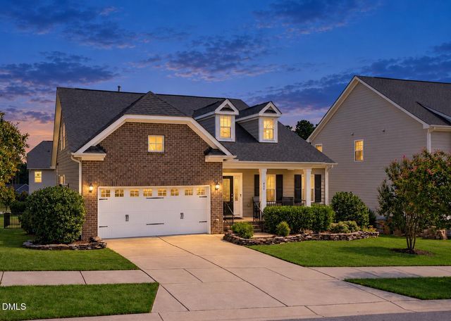 424 Kings Glen Way, Wake Forest, NC 27587