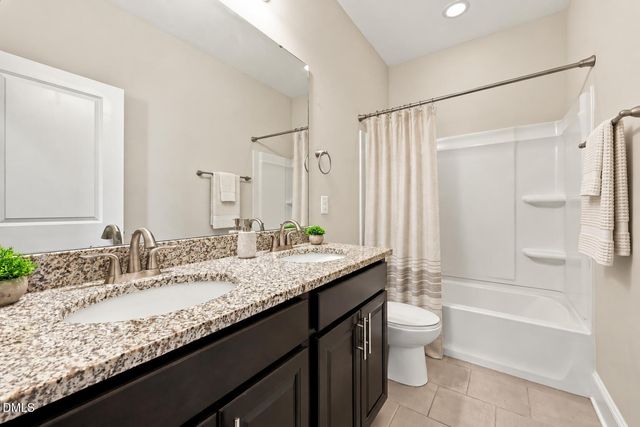 424 Kings Glen Way, Wake Forest, NC 27587