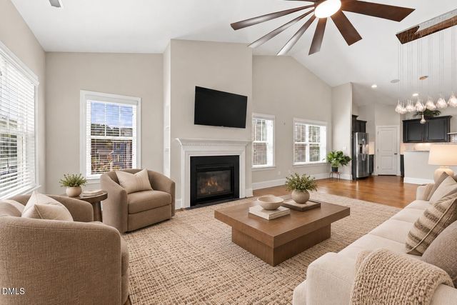 424 Kings Glen Way, Wake Forest, NC 27587