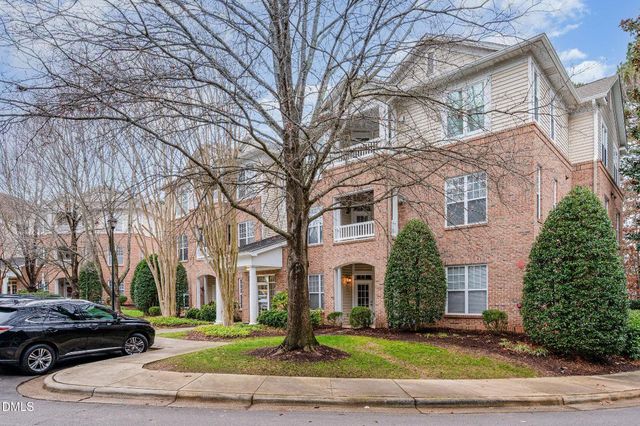 8041 Allyns Landing Way 101, Raleigh, NC 27615