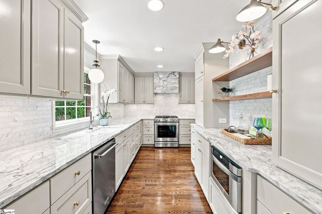 512 Byrd Boulevard, Greenville, SC 29605