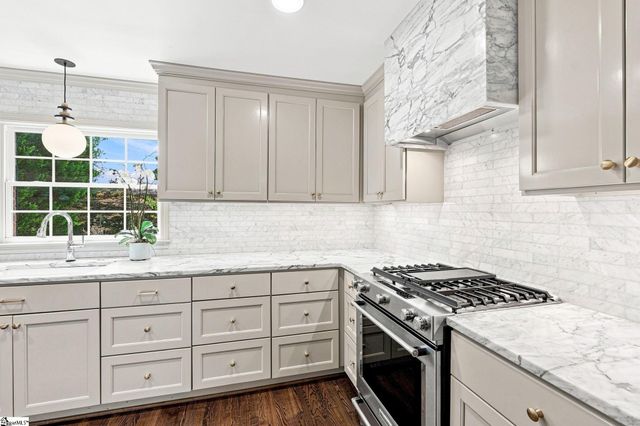 512 Byrd Boulevard, Greenville, SC 29605