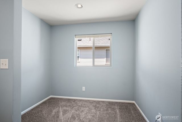 27579 214th Avenue SE, Maple Valley, WA 98038
