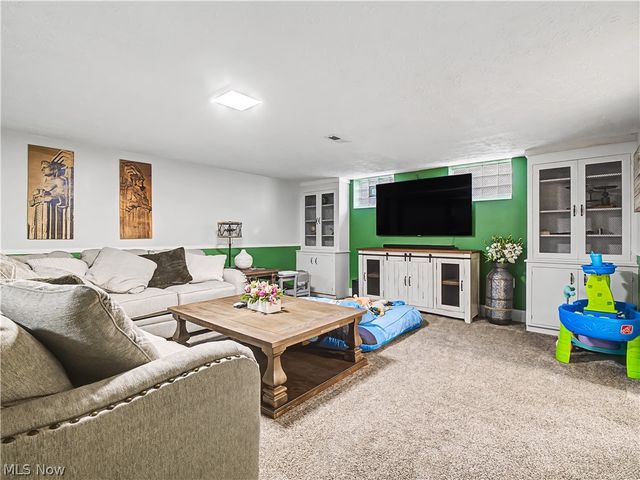 6886 Lynett Drive, Parma, OH 44129