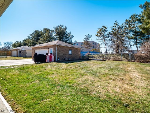 6886 Lynett Drive, Parma, OH 44129