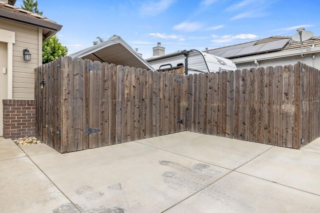 2073 Sundance Ave, Manteca, CA 95337