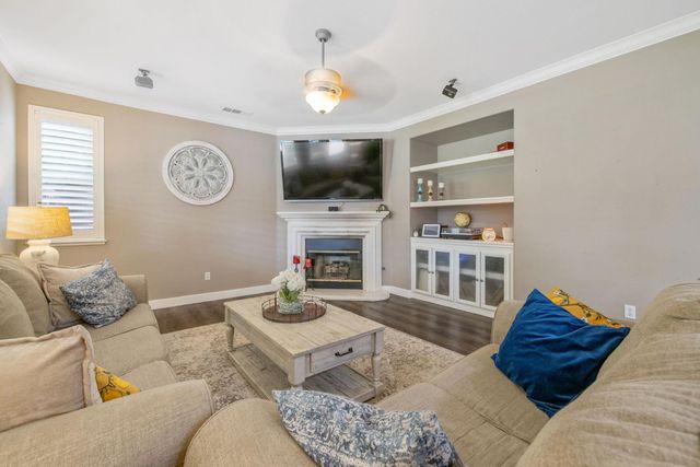 2073 Sundance Ave, Manteca, CA 95337