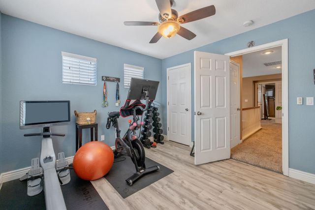 2073 Sundance Ave, Manteca, CA 95337