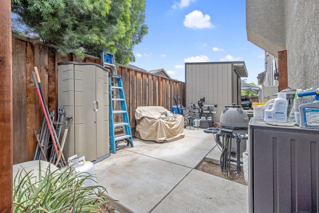 2073 Sundance Ave, Manteca, CA 95337
