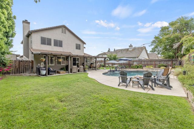 2073 Sundance Ave, Manteca, CA 95337