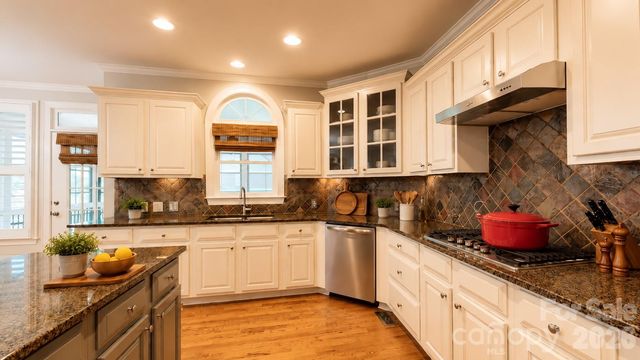 7010 Stanbury Drive, Matthews, NC 28104