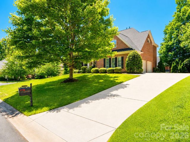 7010 Stanbury Drive, Matthews, NC 28104